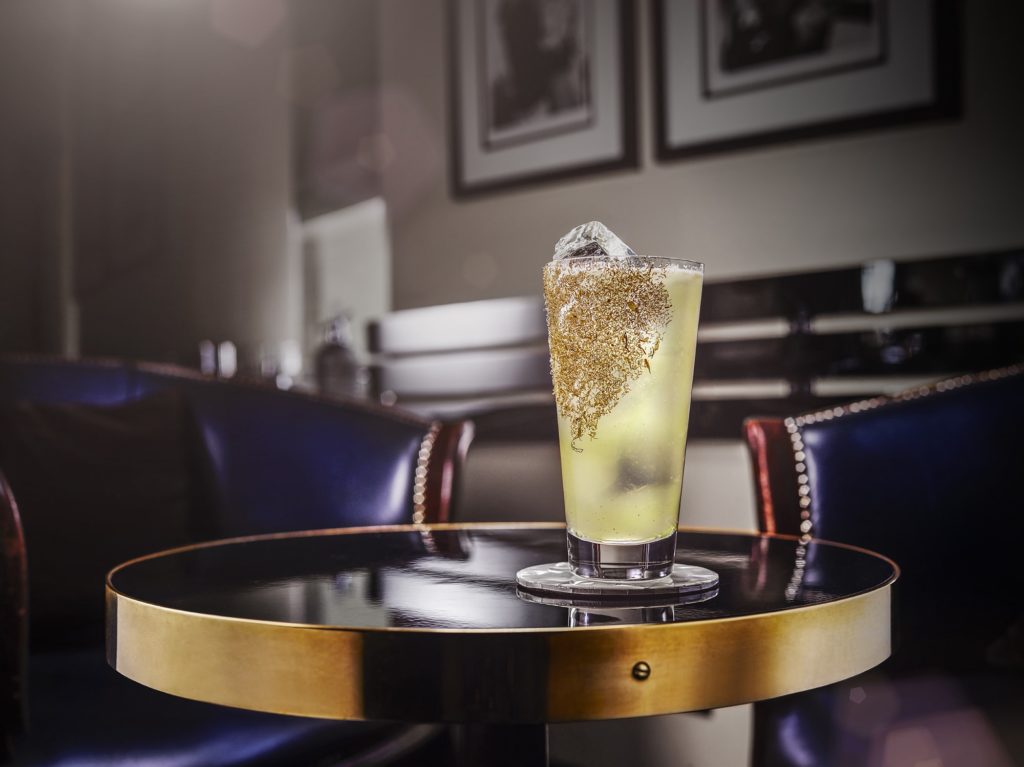 Cocktail in der berühmten American Bar.