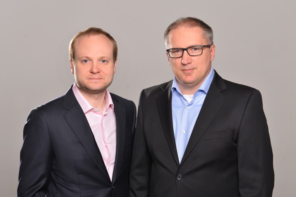 Die Farbedelstein-Experten Patrick Dreher und Oleg Herdt.